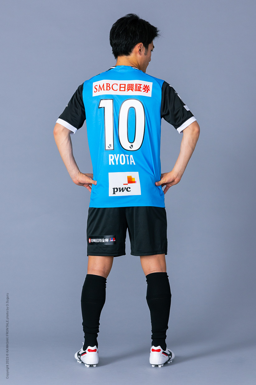 MF10/大島 僚太選手 | 選手・スタッフプロフィール2023 : KAWASAKI