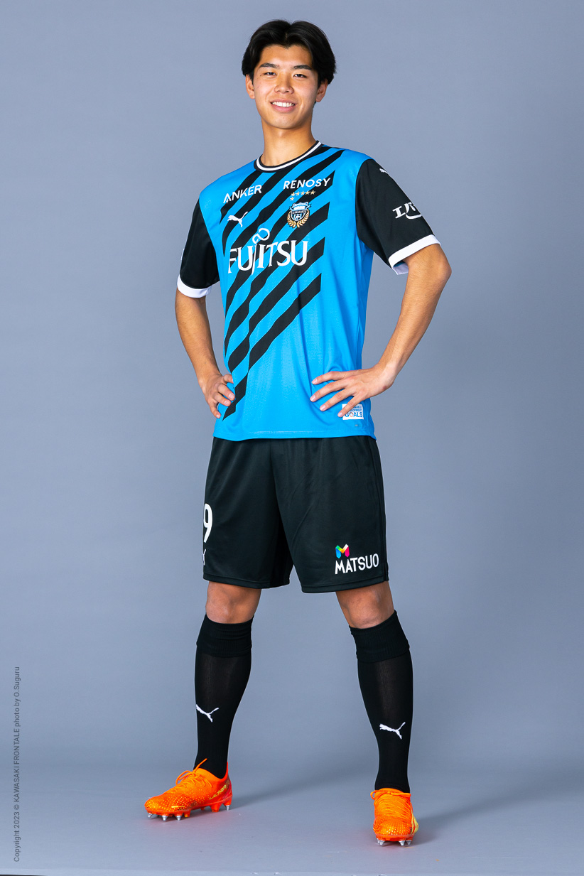 DF29/高井 幸大選手 | 選手・スタッフプロフィール2023 : KAWASAKI