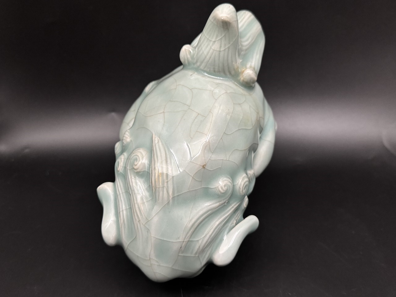 ギャラリー安原 / ご売約「応援企画」鍋島青磁 玉取り獅子置物