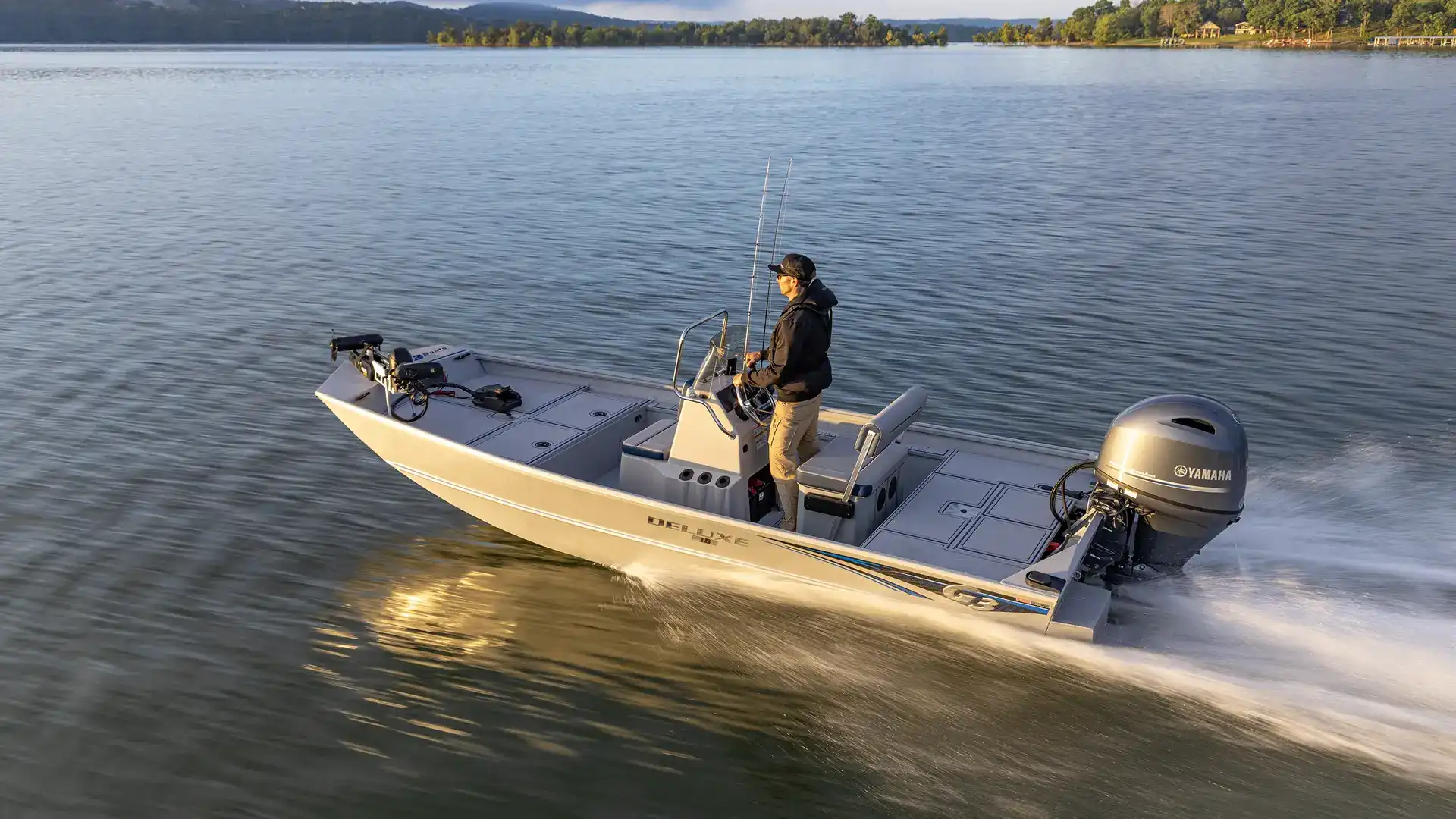 Explore the 2026 18 CCT DLX | G3 Boats