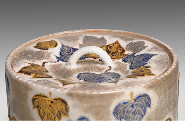 紀太理光(作) 金銀彩 蔦文水指 共箱 讃岐 富田焼吉金窯 | 古美術ささき