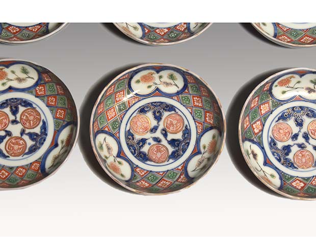 古伊万里 金彩色絵 丸鳳凰文に石畳図皿 10枚 江戸時代後期頃 | 古美術