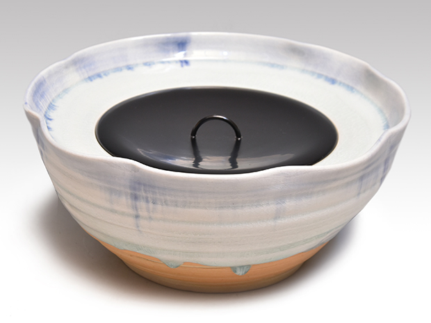 御深井写 輪花口 平水指 神奈川焼 井上良斎(作) 共箱 | 古美術ささき