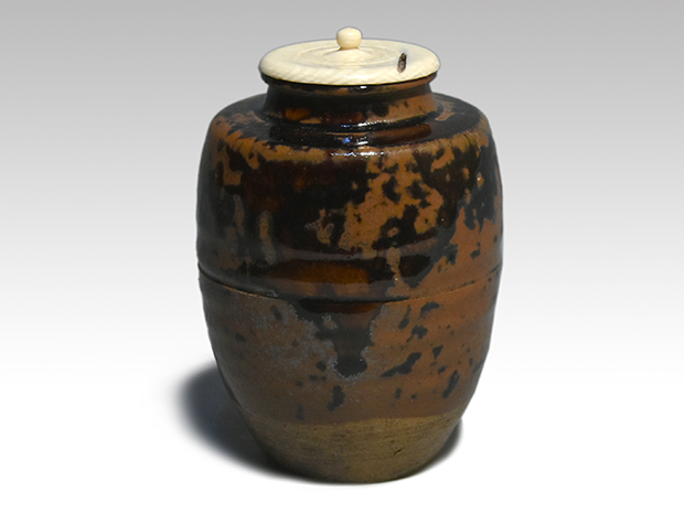 瀬戸茶入 銘「閑松」 鵬雲斎箱書 牙蓋 挽家 仕覆2 | 古美術ささき