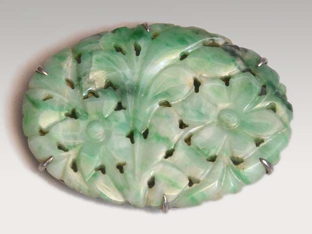 翡翠(ひすい) ジェイダイト 花文彫 帯留 宝石鑑別書付 | 古美術ささき