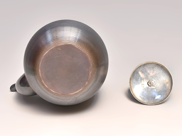 純銀製 糸目銀瓶 天賞堂 長養斎 (作) 翡翠摘み付き 昭和初期 湯沸かし