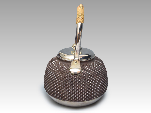 純銀 大阪 尚美堂（造）霰打銀瓶 湯瓶 663g | 古美術ささき