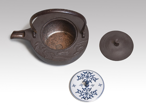 鉄燗鍋銚子 替え蓋付属 橋本辰敏（作）共箱 | 古美術ささき