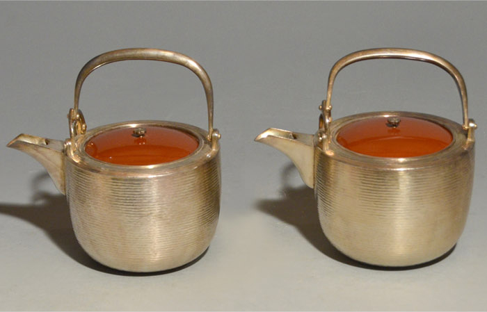 十代 中川浄益(作) 南鐐(銀)霞槌目燗鍋一対(2個) 塗蓋付 総重量 380g