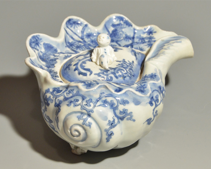 古伊万里(藍柿右衛門様式)染付唐子貝形蓋物 江戸時代中期頃 | 古美術ささき