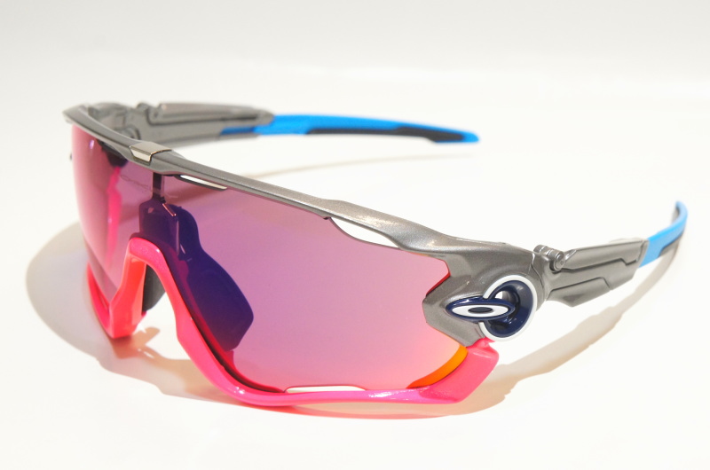 自分だけのオリジナルカラーサングラス。カニヤ・カスタムチューニング