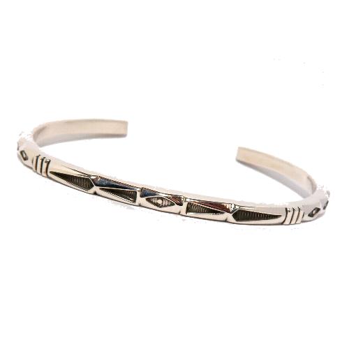 インディアンジュエリー バングル ナバホ族のブレスレット シルバー