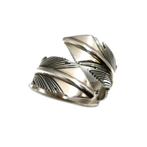 フェザーリング、インディアンジュエリー、羽型ジュエリー、Harvey Mace