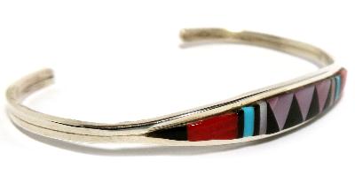 インディアンジュエリー ズニ族のブレスレット・バングル