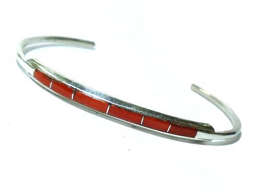 インディアンジュエリー ズニ族のブレスレット・バングル