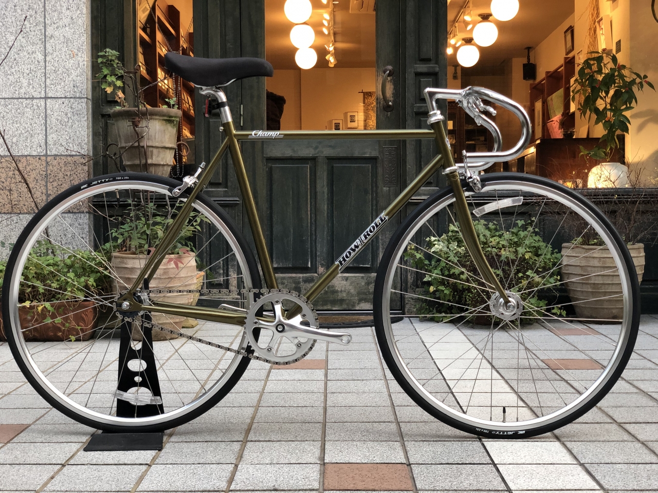 競輪色強めのピストバイク、HOW I ROLL 【Champ】入荷しました