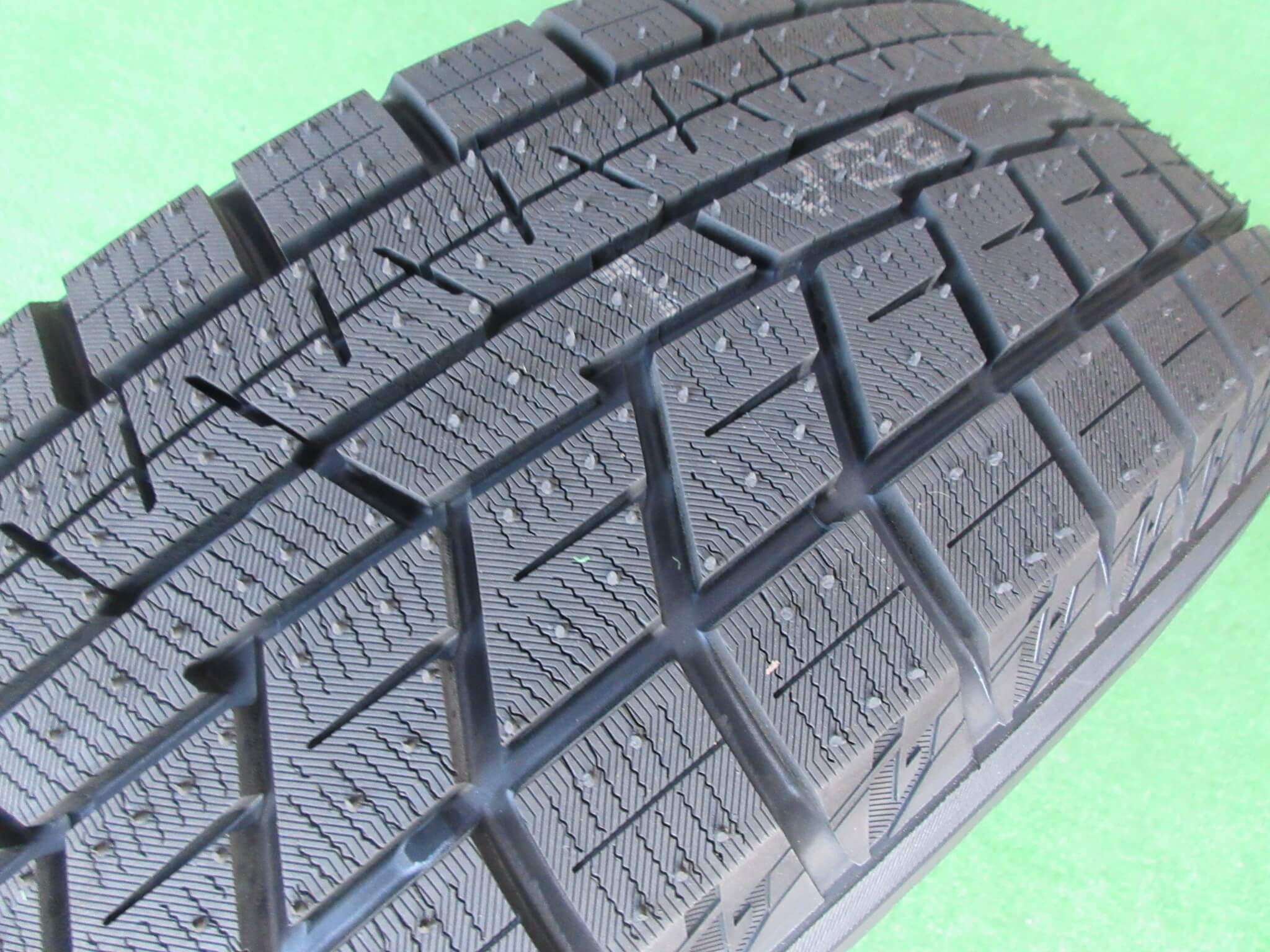 ヨコハマ アイスガードIG60