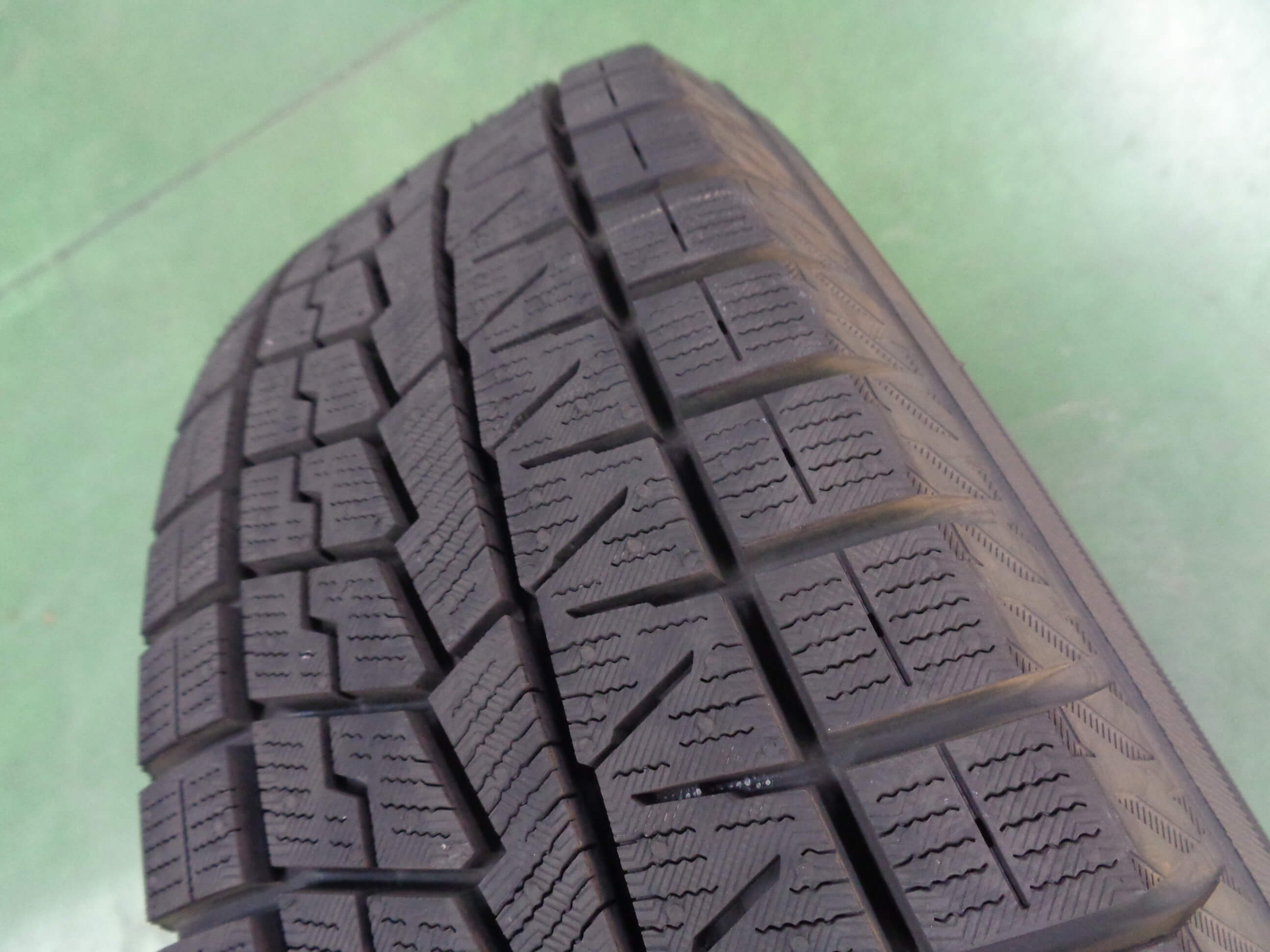 ヨコハマ アイスガードIG70