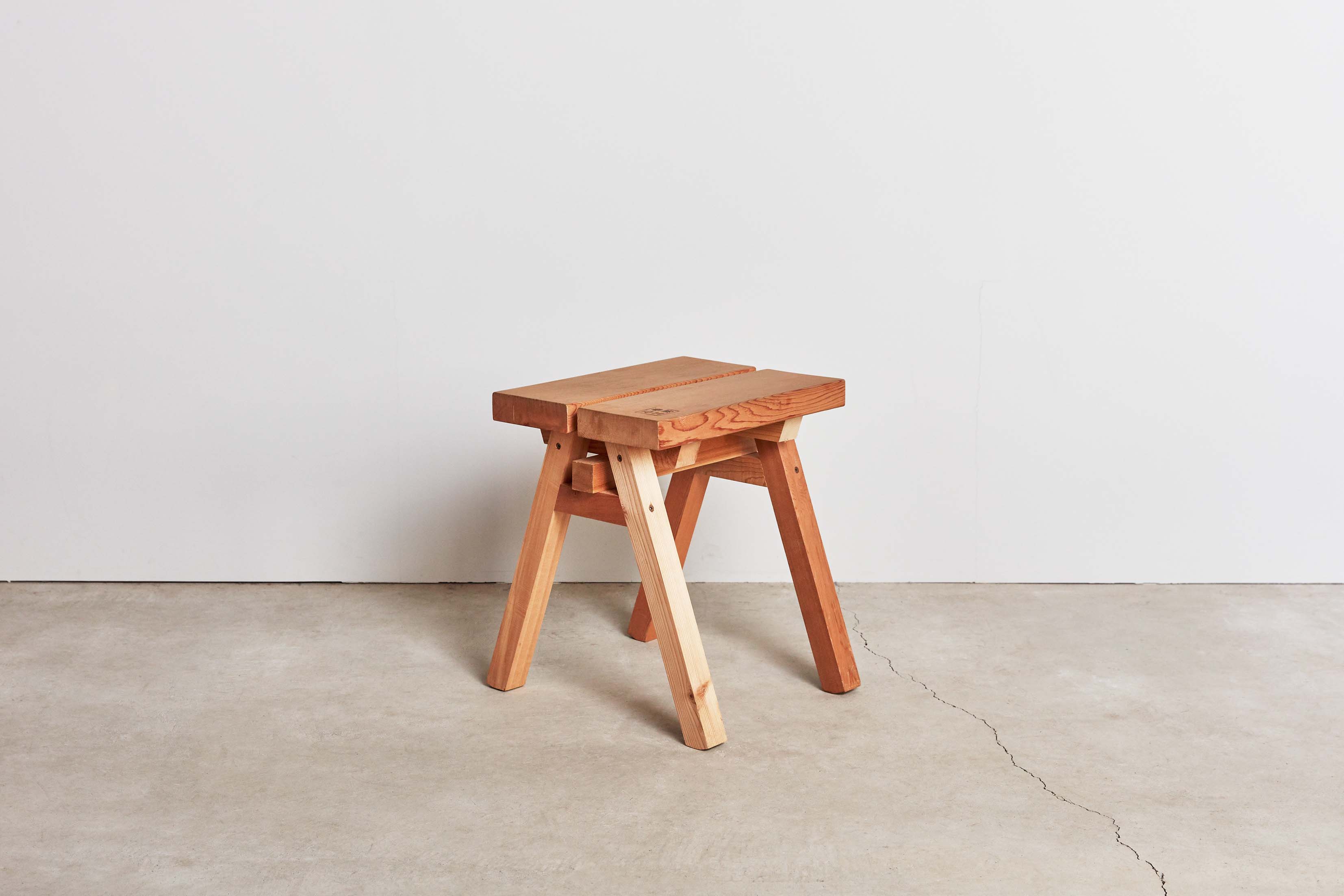 ISHINOMAKI STOOL | KEIJI ASHIZAWA DESIGN