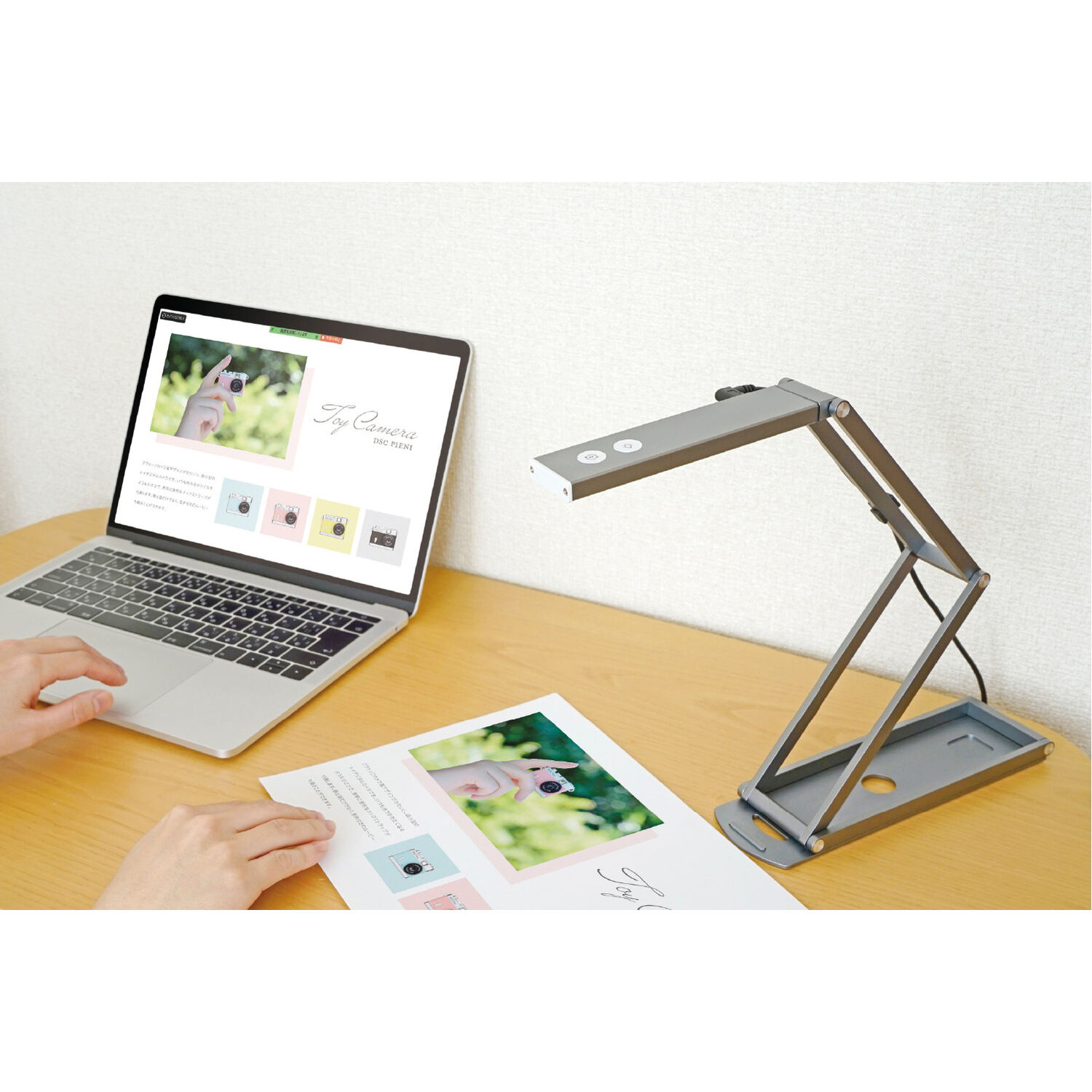 わずか1.4cmに折り畳める、アングル自在の4K画質WEBカメラ「PC用マルチ