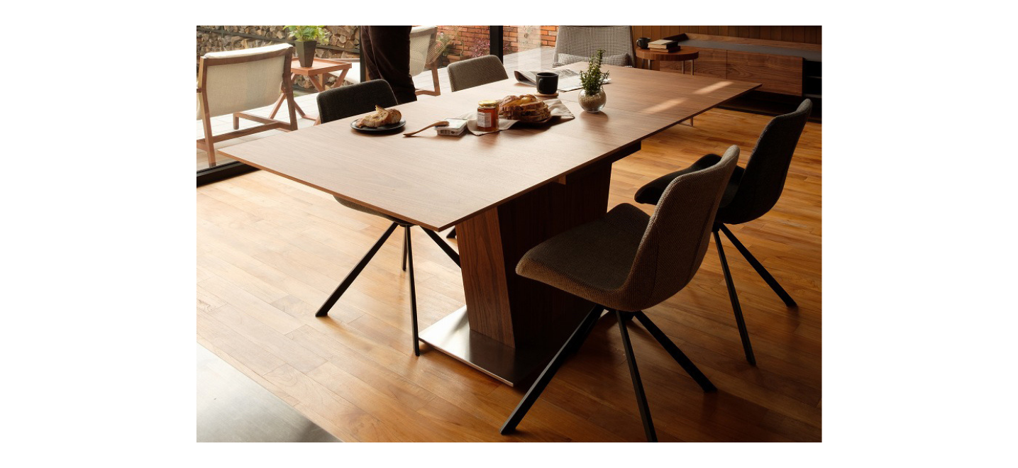 ALETTA（アレッタ）エクステンションダイニングテーブル Walnut | 神戸