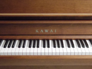 アップライトピアノ｜河合楽器製作所