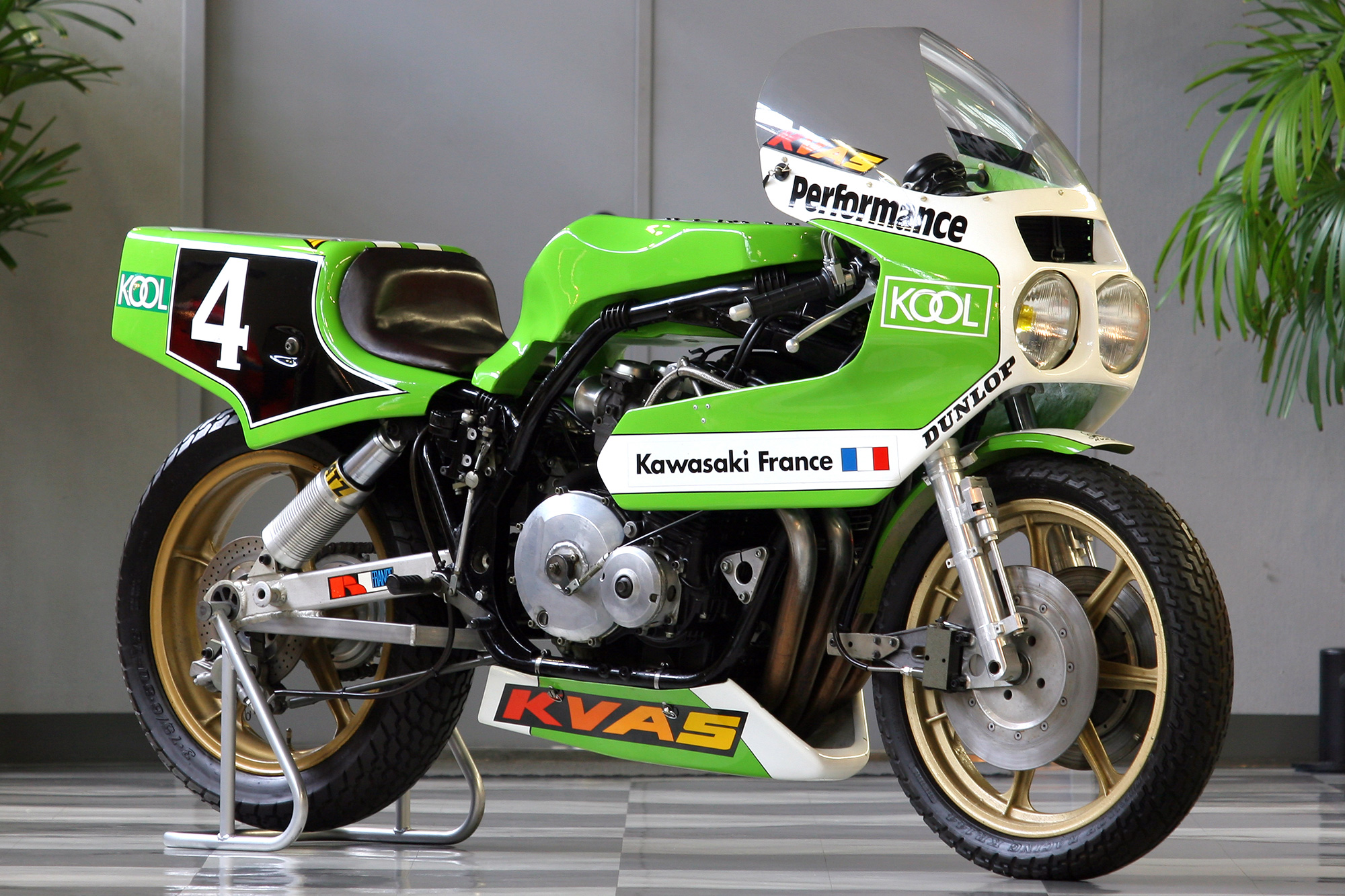 EWC：KR1000(1981)／80年代初頭の第2世代Zレーサー | レーシングマシン