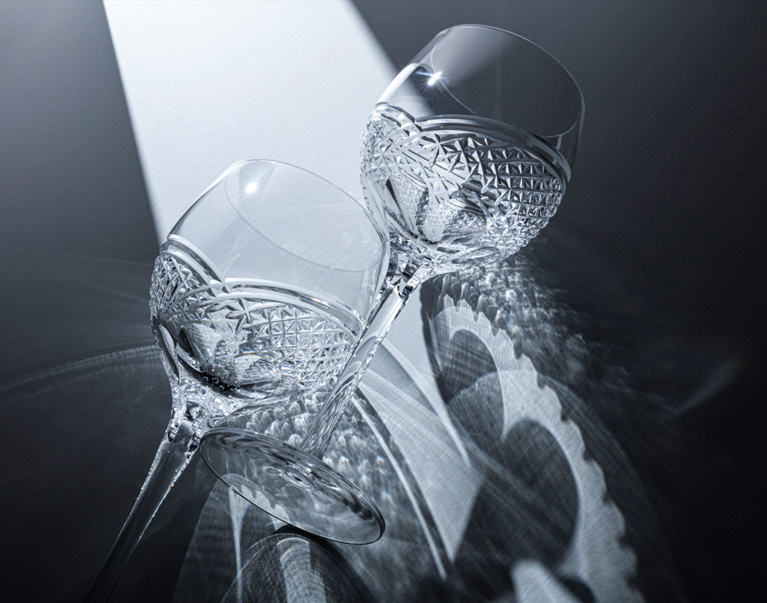 江戸切子 ペアワイングラス＜羽衣＞ | カガミクリスタル