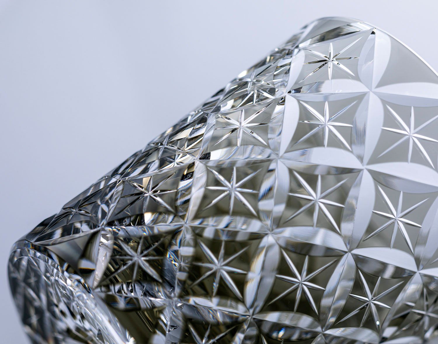 江戸切子 伝統工芸士・鍋谷聰 作 ロックグラス＜七宝＞ | カガミクリスタル