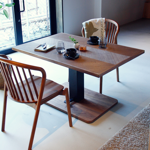 ヘリンボーン柄のモダンなガス圧式フットペダル昇降テーブ 昇降