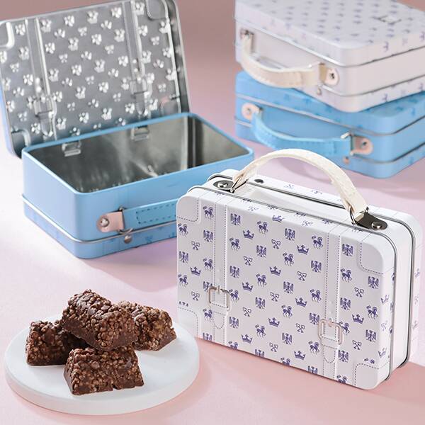 チョコクランチ ミニトランク缶 1個 - カルディコーヒーファーム