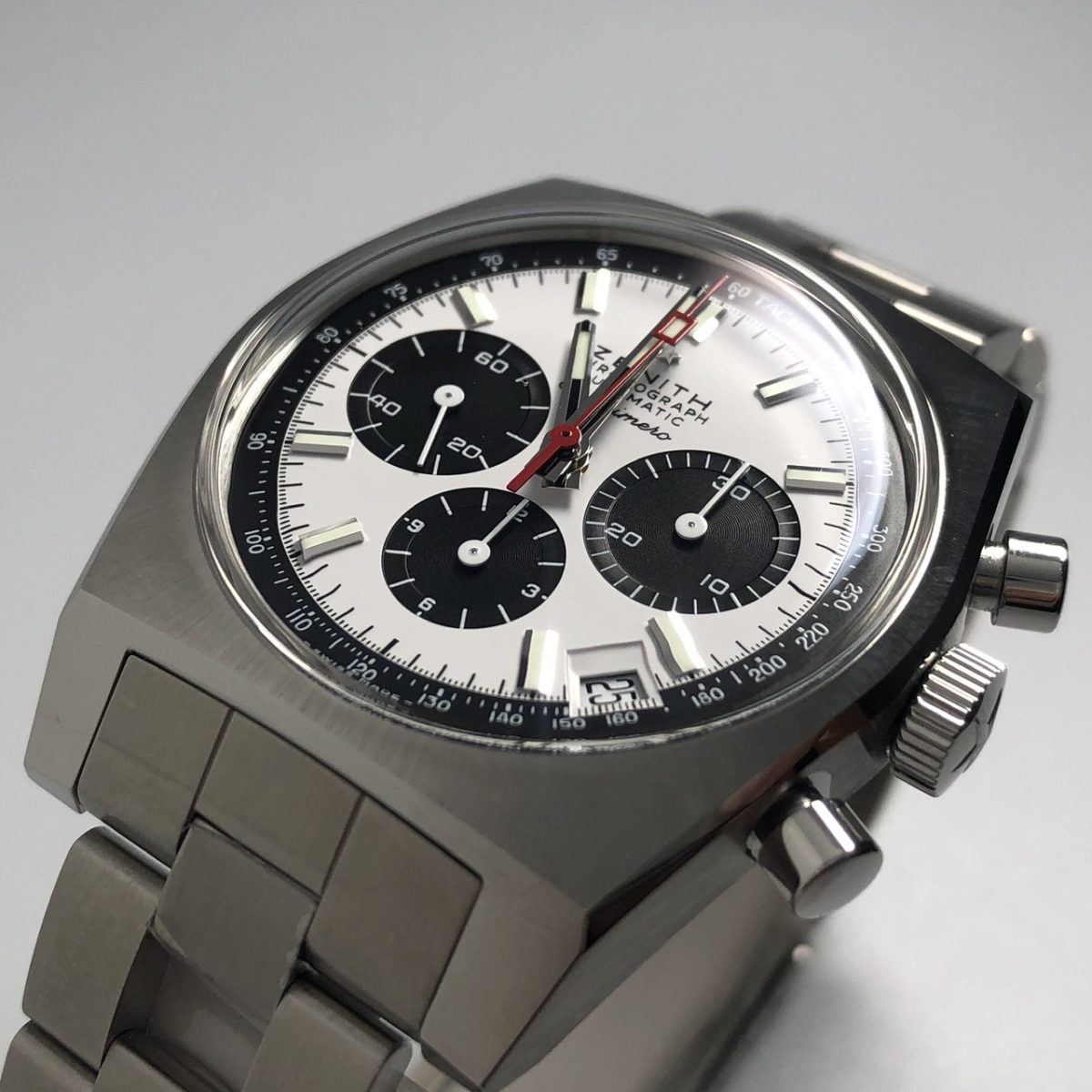 ゼニス― 次元大介も着用した「クロノマスター リバイバル エル