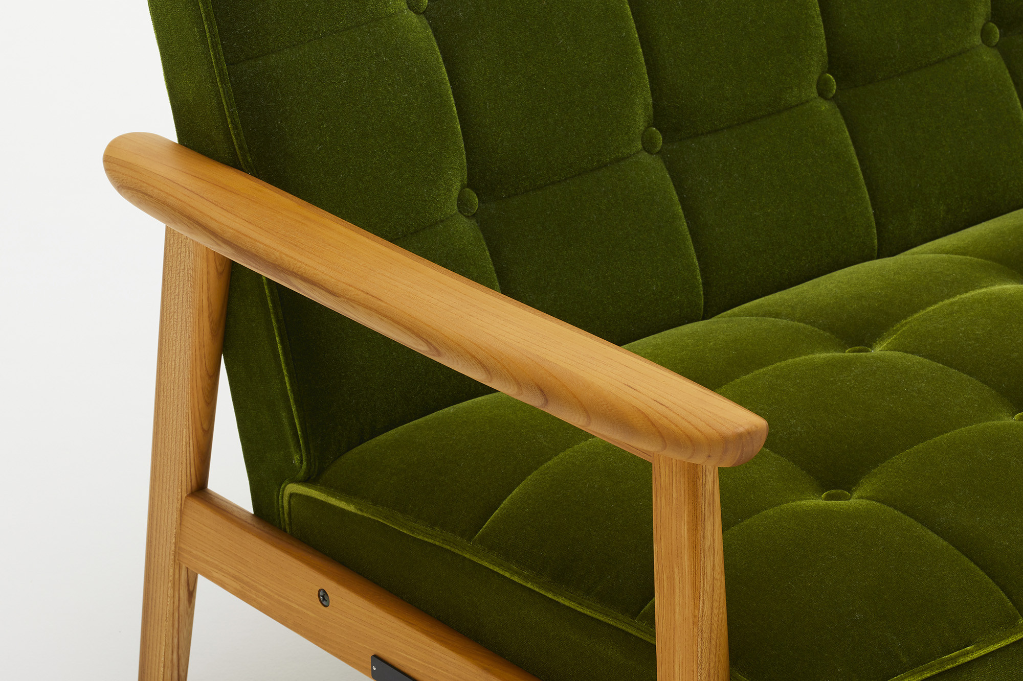 Kチェア 「ケヤキ／モケットグリーン」 限定発売！(※1) | TOPICS