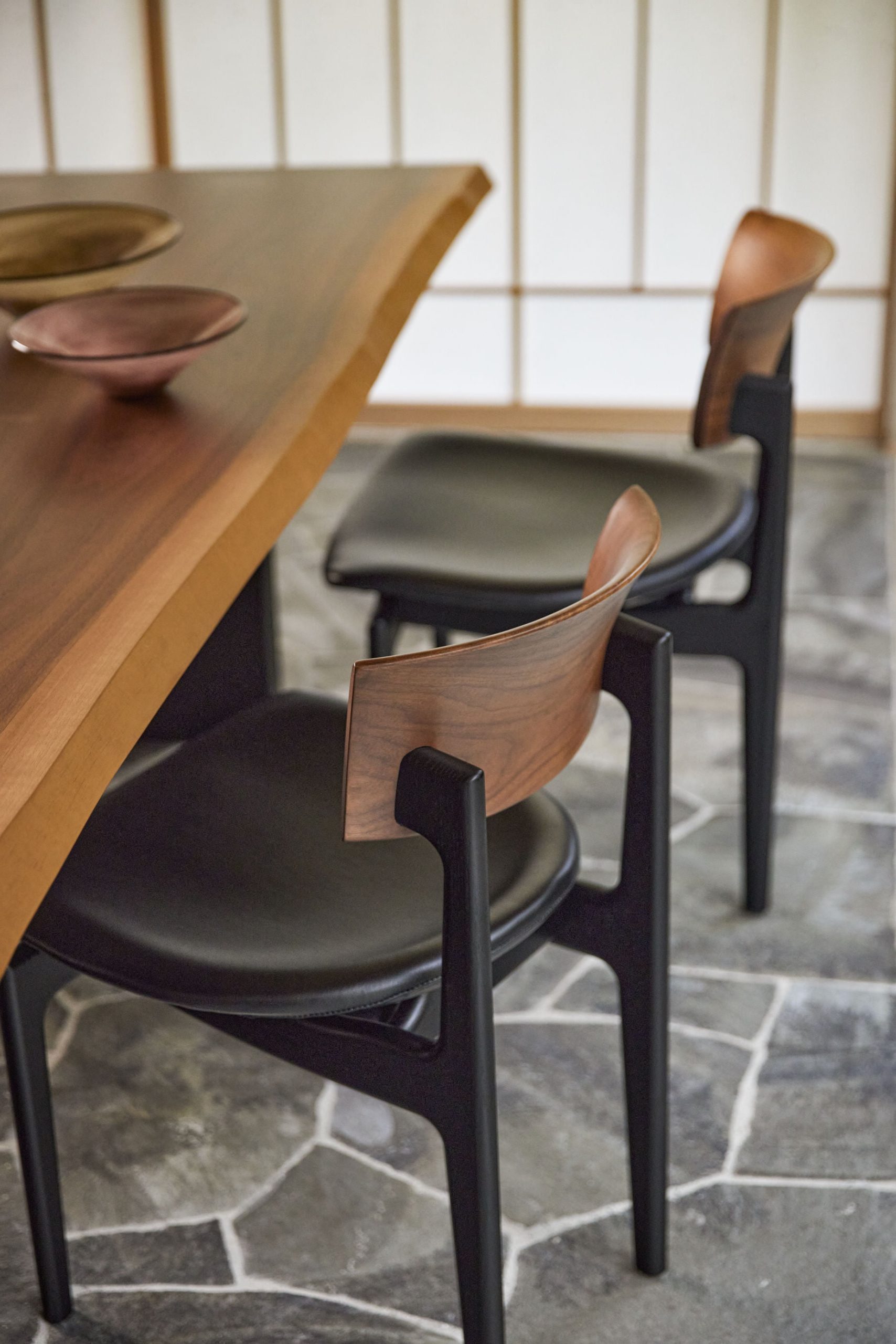 シックサイドチェア - 国産無垢家具は飛騨高山発の家具メーカー KASHIWA