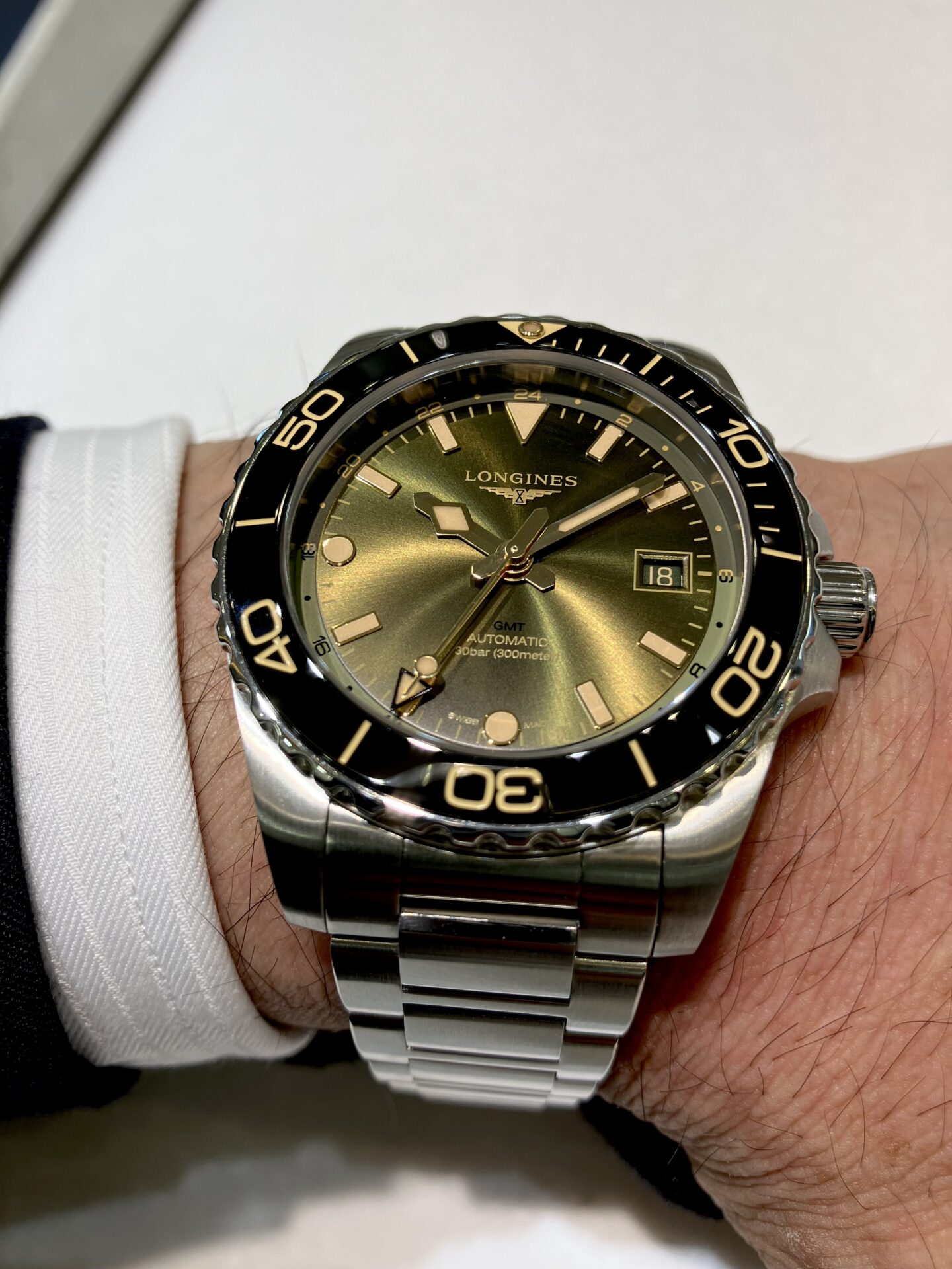 LONGINES ロンジン 】 2023年新作モデルのハイドロコンクエストGMT