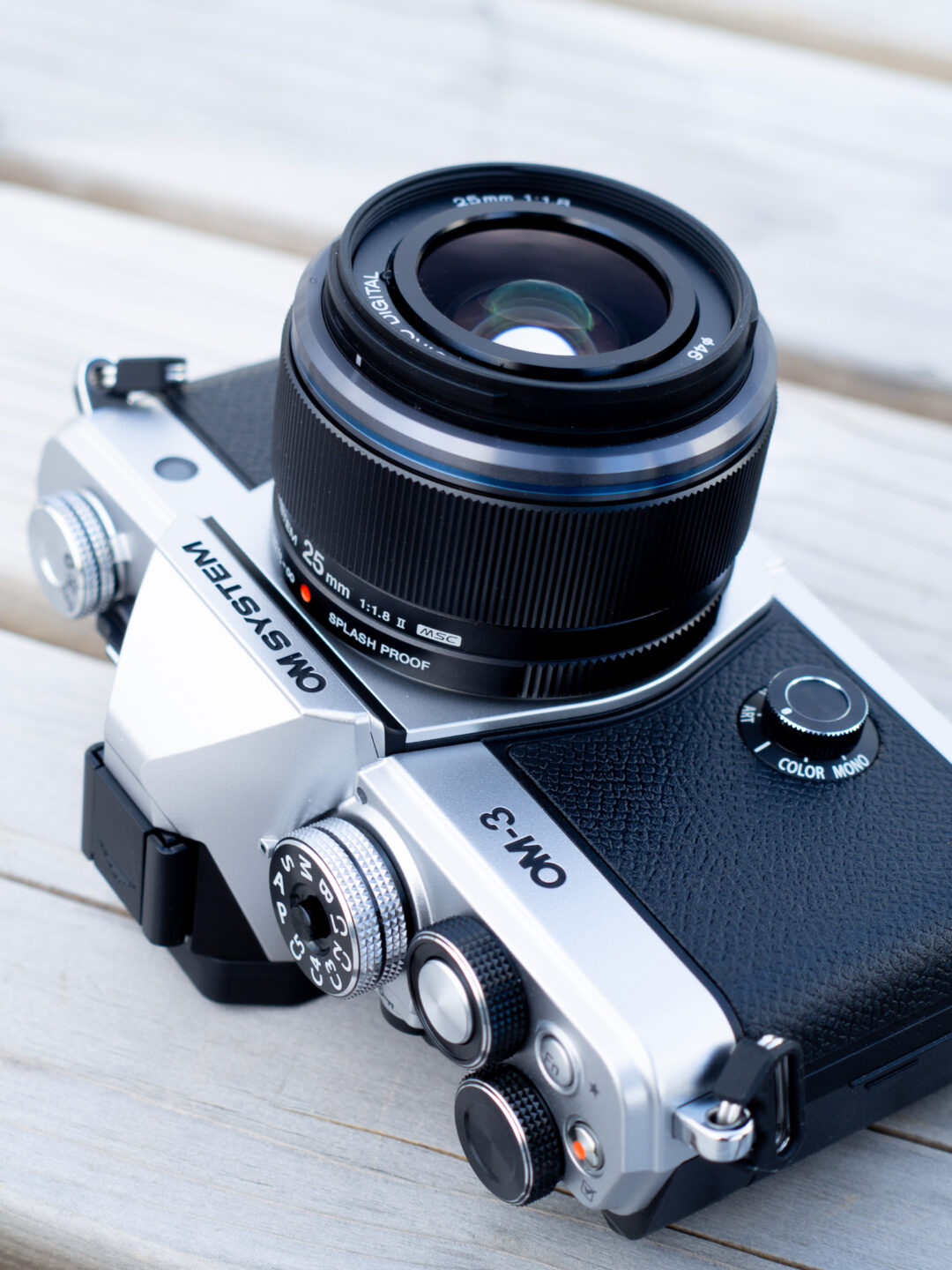 シンプル＆軽量な標準レンズで粋な撮影を楽しもう OM SYSTEM M.ZUIKO