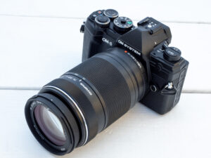 オリンパス M.ZUIKO DIGITAL ED 75-300mm F4.8-6.7 II | 交換レンズ