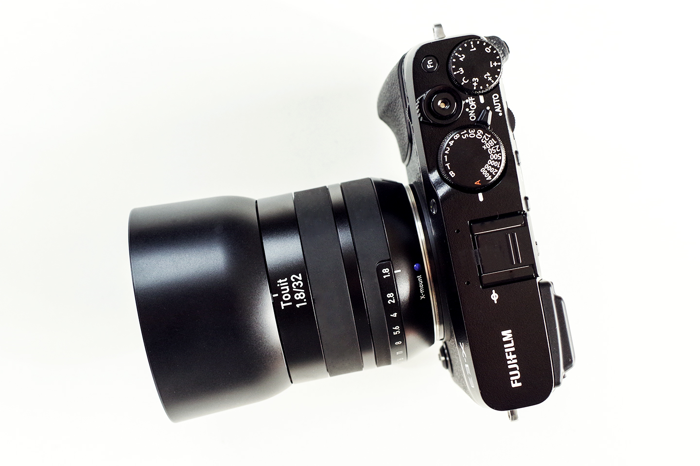 カールツァイス ZEISS Touit 1.8/32 X-mount レビュー｜深み・ボケ味