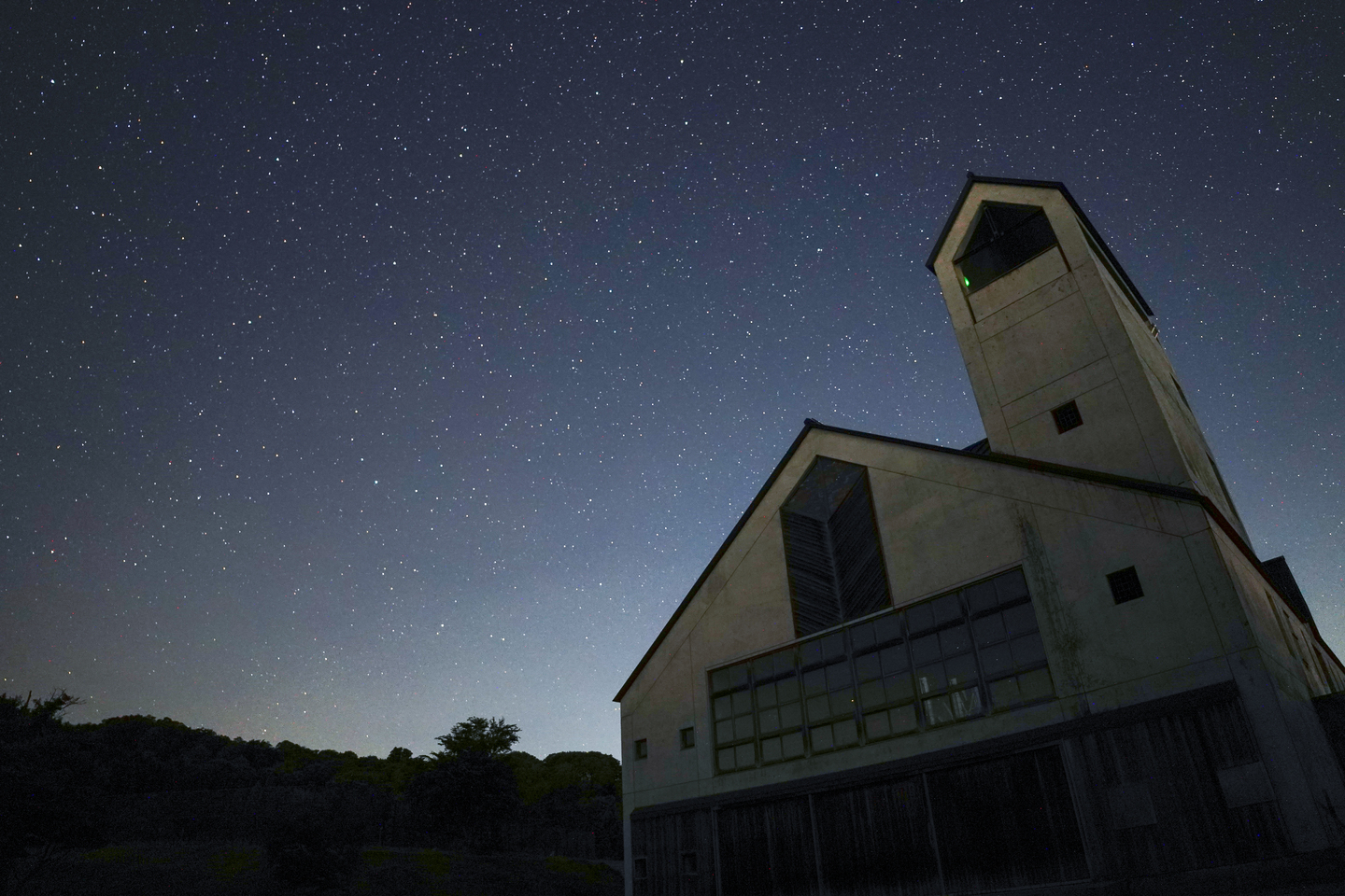 タムロン 20mm F/2.8 Di III OSD M1:2 レビュー｜葛原よしひろ | ShaSha