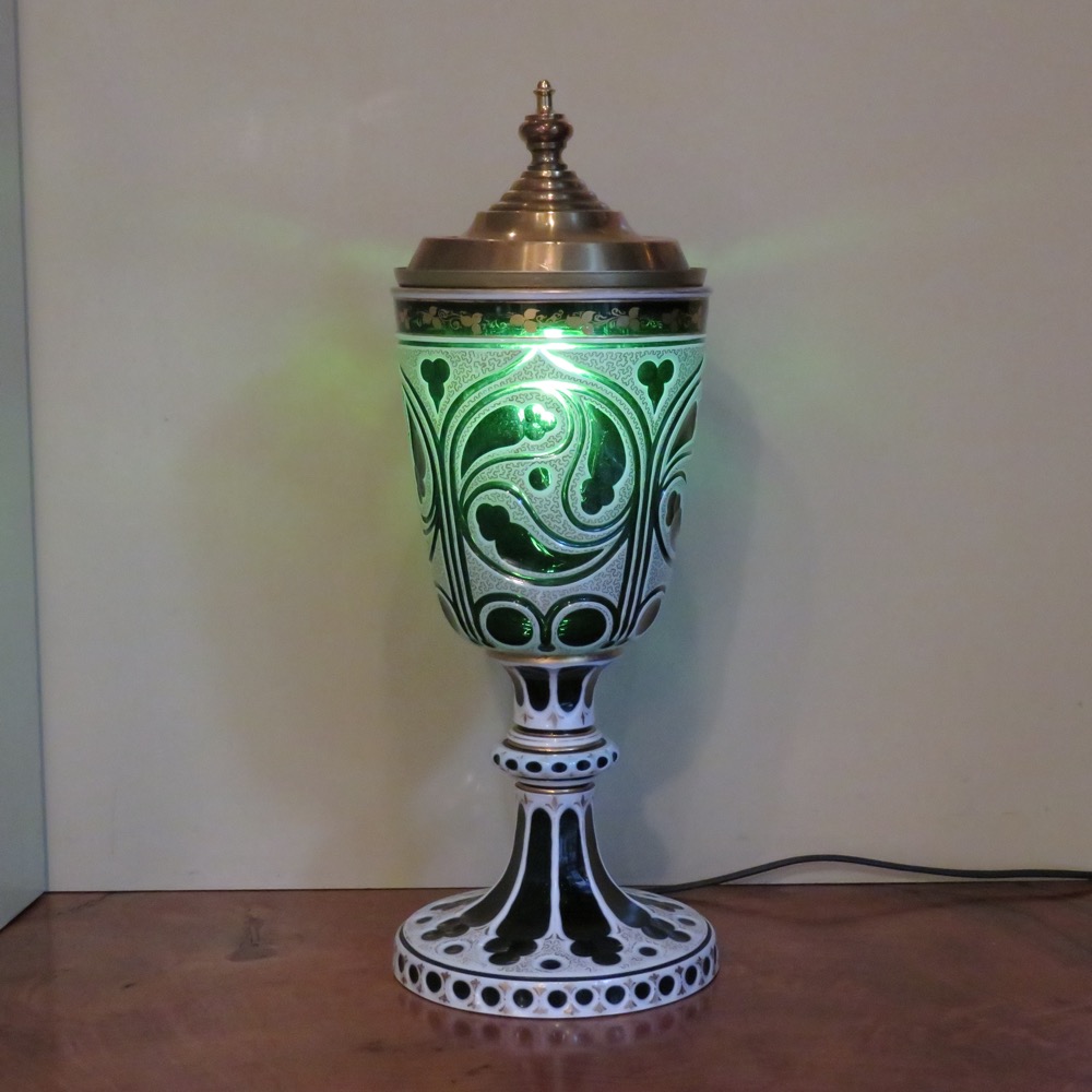 チェコスロヴァキア アンティーク ボヘミアンガラス ハンドカット