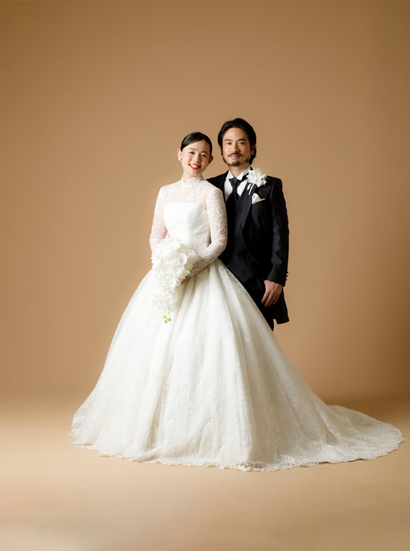 ドレス屋さんの写真館｜昔ながらの結婚写真をシンプルに撮影｜フォト