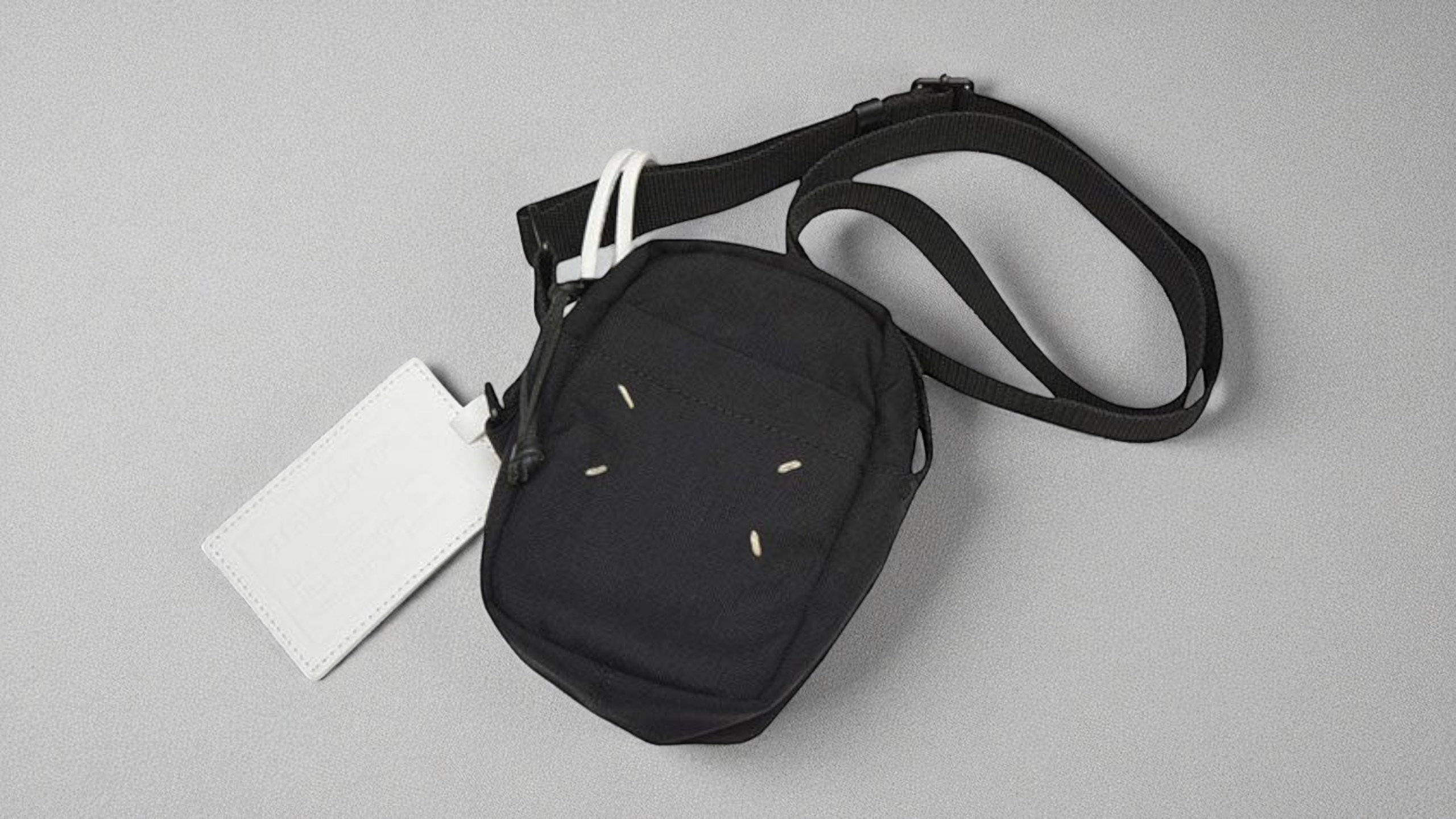 新入荷】Maison Margiela ミニショルダーバッグ S55WG0110 PR253 20AW