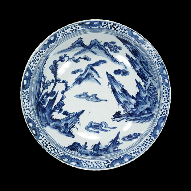 染付山水文大皿・有田（伊万里）｜陶磁｜コレクション｜大和文華館