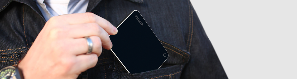 EXCERIA ポータブルSSD XS700 | KIOXIA - Japan (日本語)