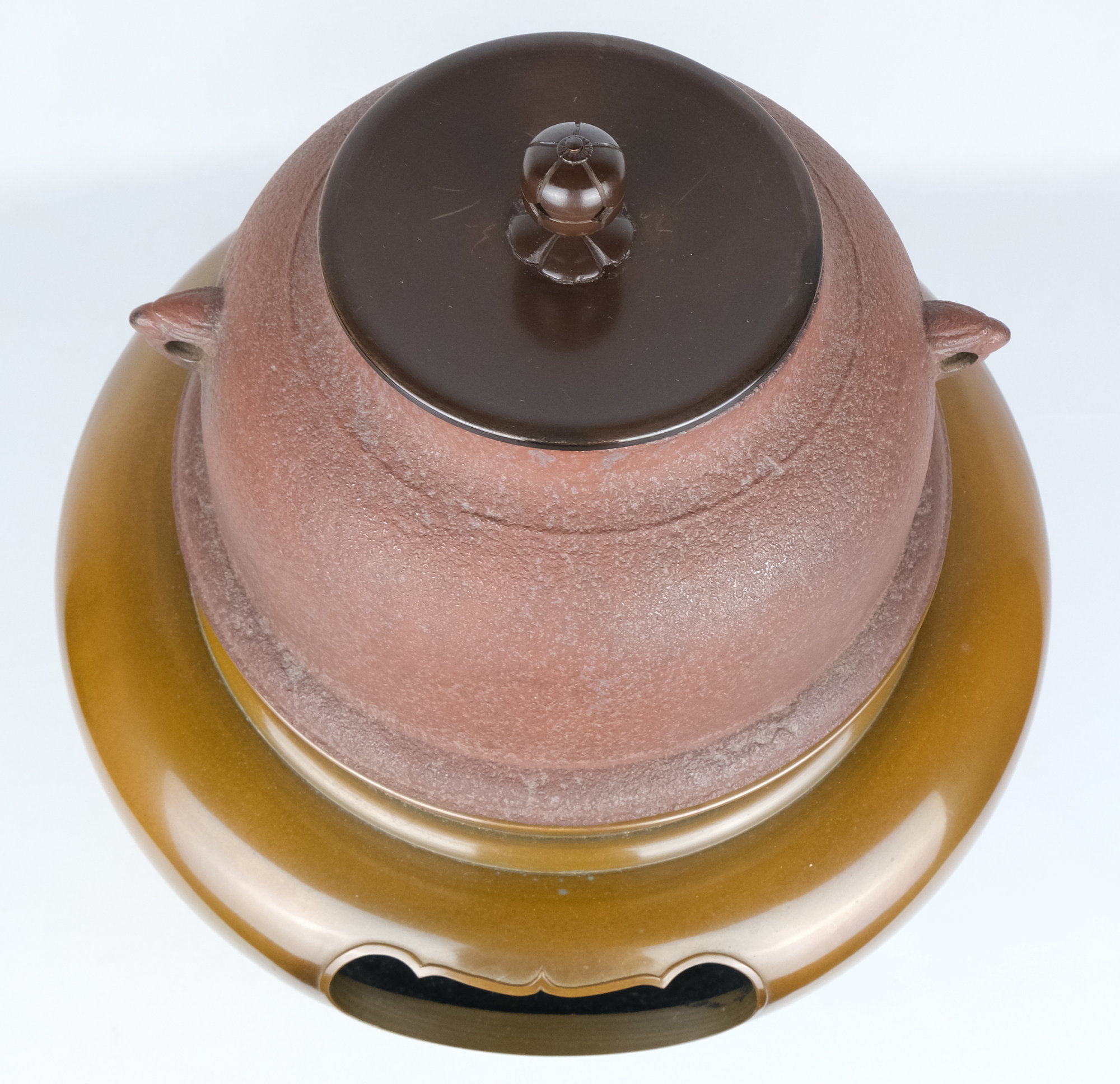 栗山園オンライン通販部 / 【出物】 真形釜添唐銅朝鮮風炉 高橋敬典