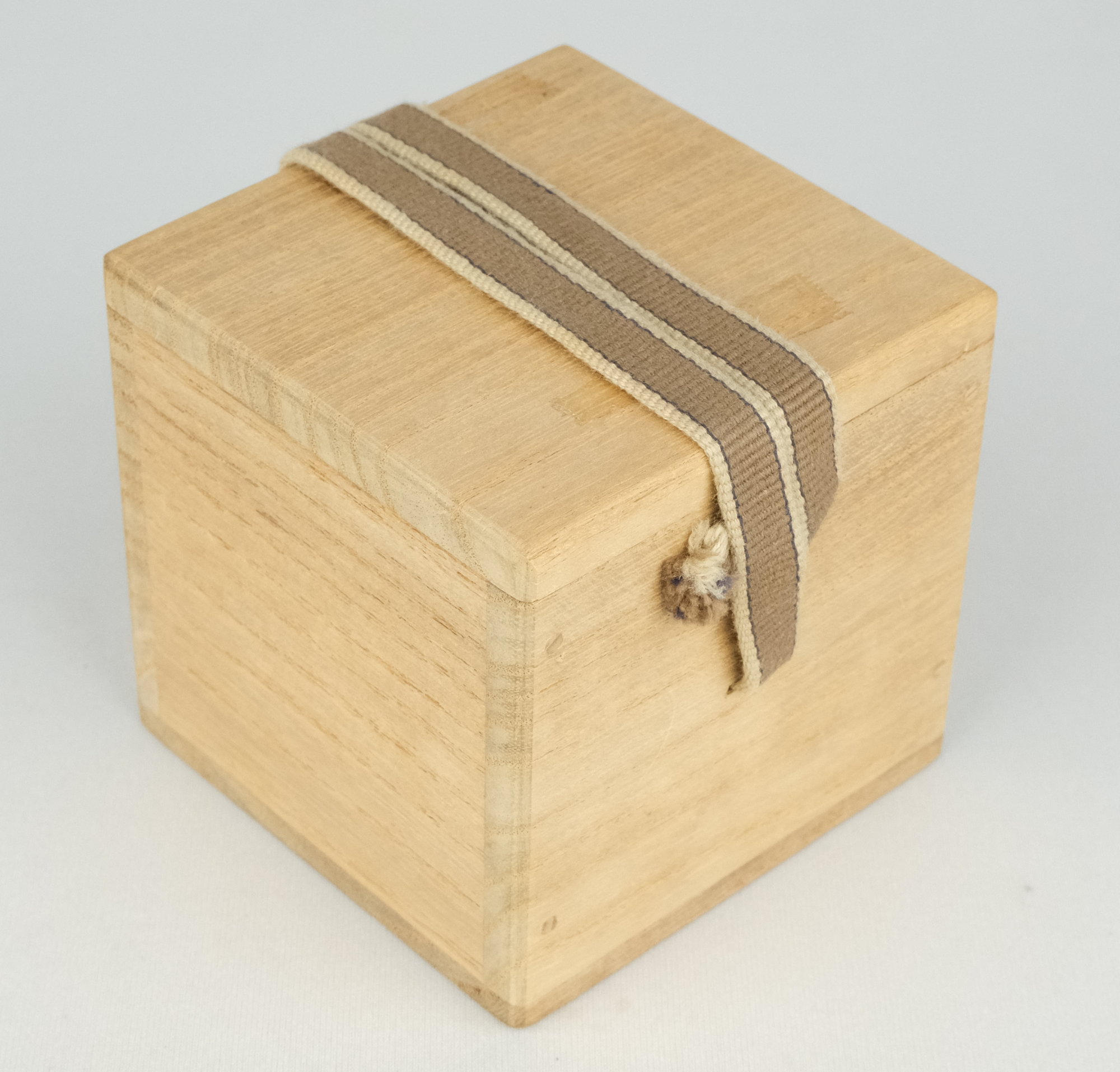 栗山園オンライン通販部 / 【出物】 色絵銅つく羽根蓋置 金谷五良三郎