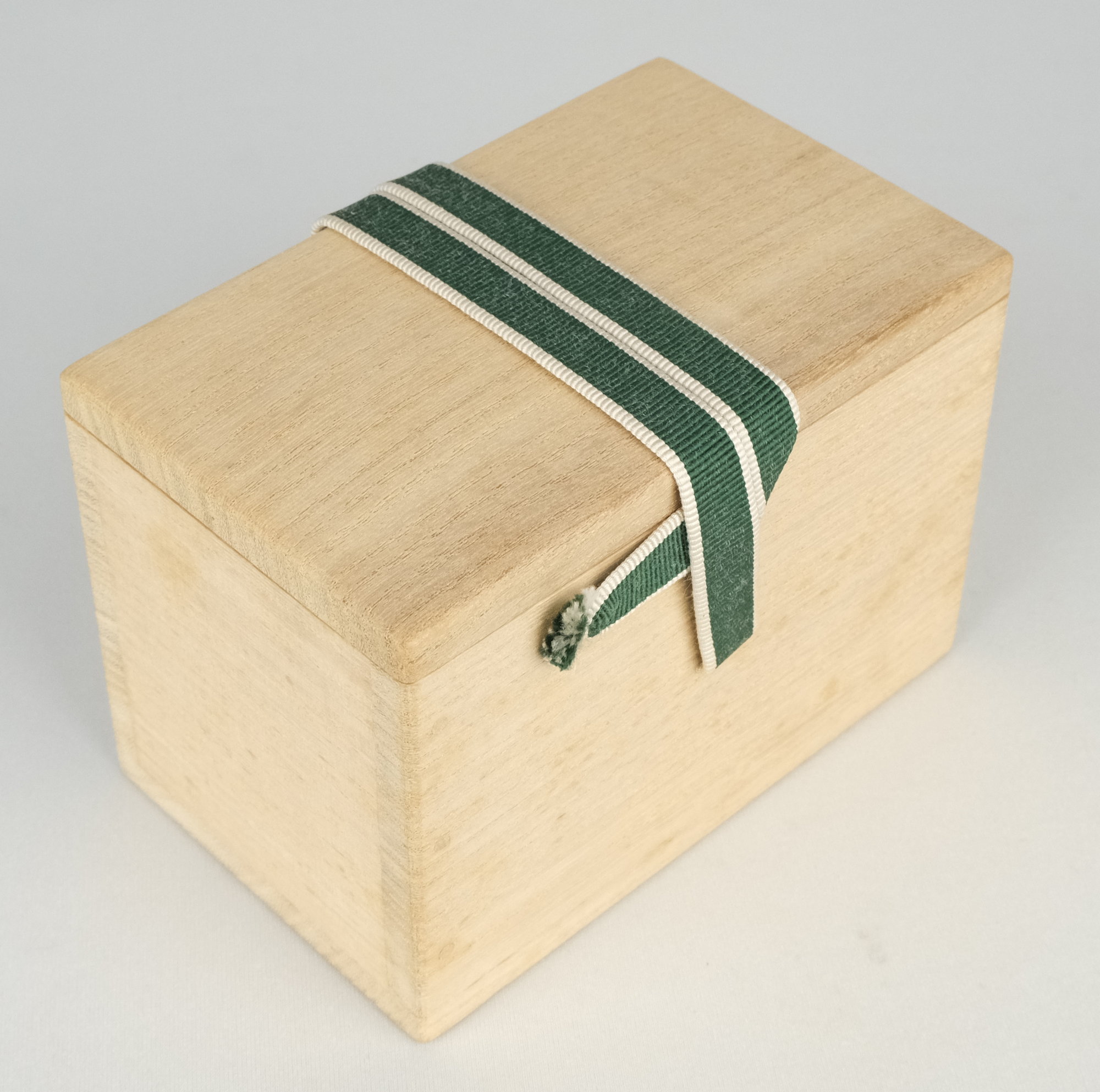 栗山園オンライン通販部 / 【出物】 竹蓋置一双 黒田正玄 鵬雲斎大宗匠書付