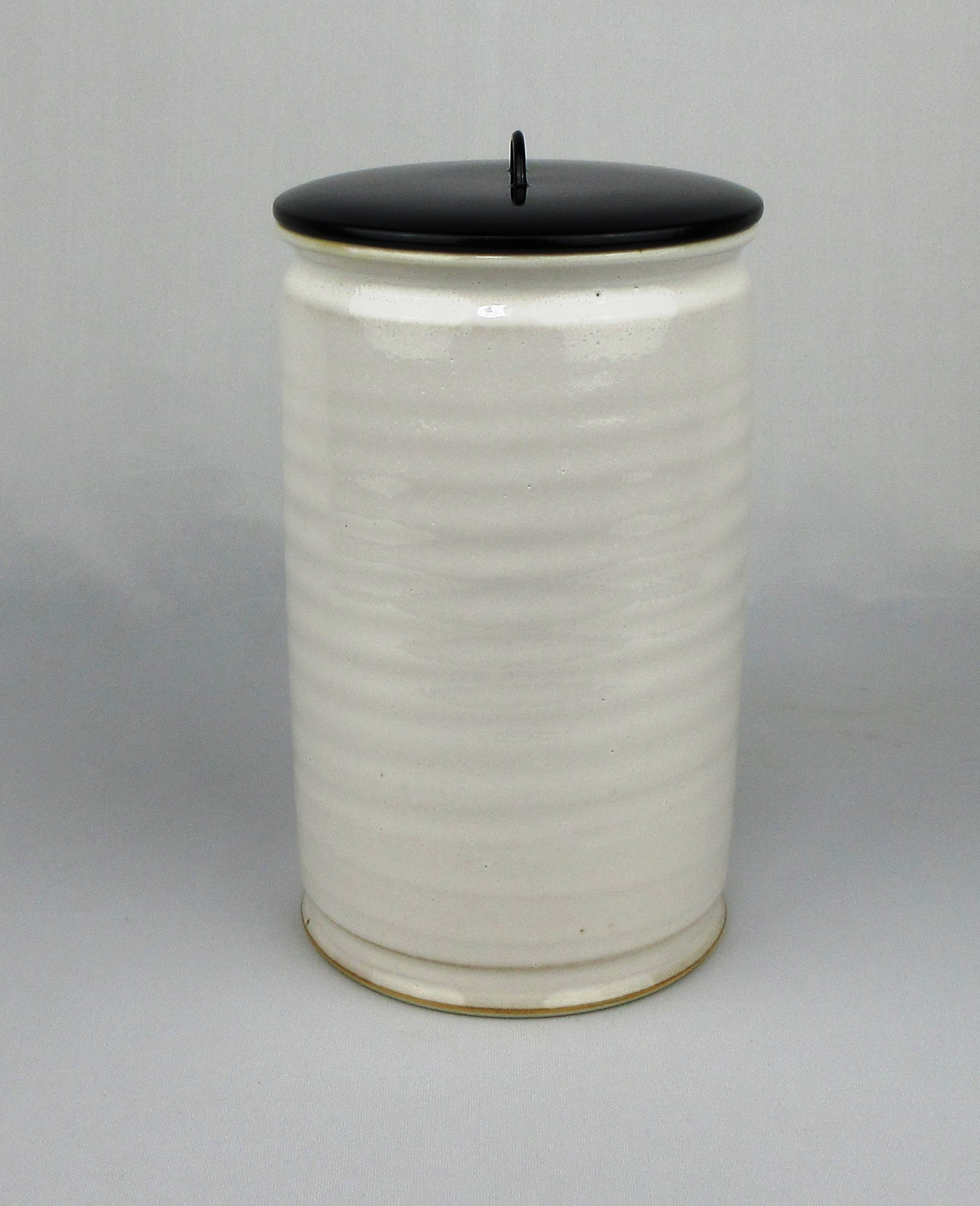 栗山園オンライン通販部 / 【出物】 白磁和蘭陀水指 藤山