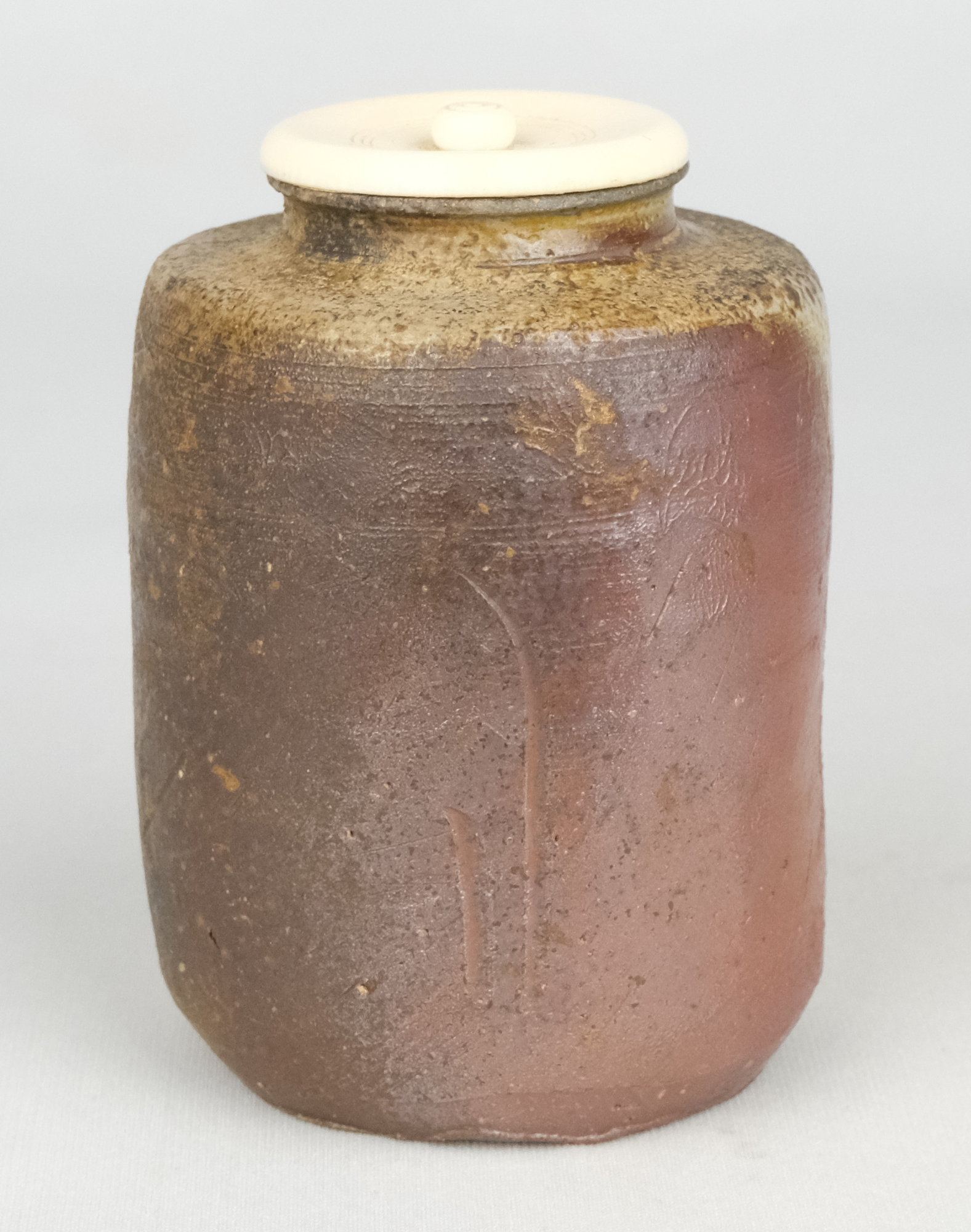 栗山園オンライン通販部 / 【出物】 備前肩衝茶入 伊勢崎満