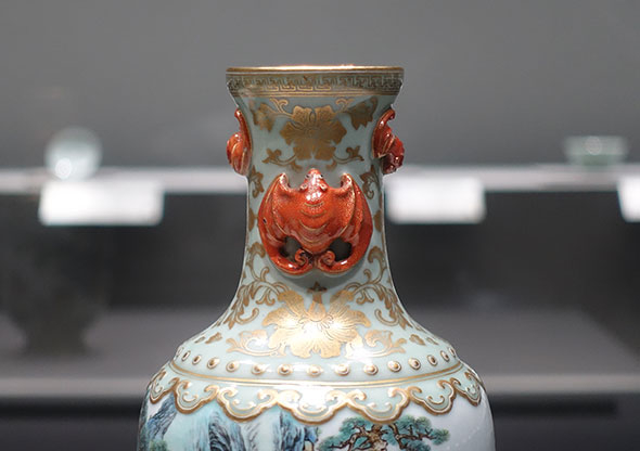 中国古美術・珍品旧蔵古瓷器缶酒器・文房具・茶道具・置物・観賞瓶